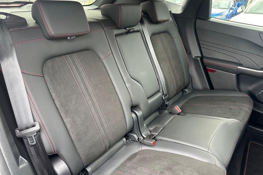 Ford KUGA Photo autoimg-e21466af490f964b351b45b6f59671301320fed0.jpg