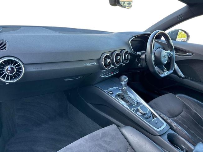 AUDI TT Photo 2