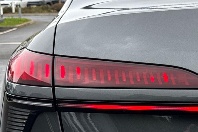 AUDI A6 Saloon Photo 55