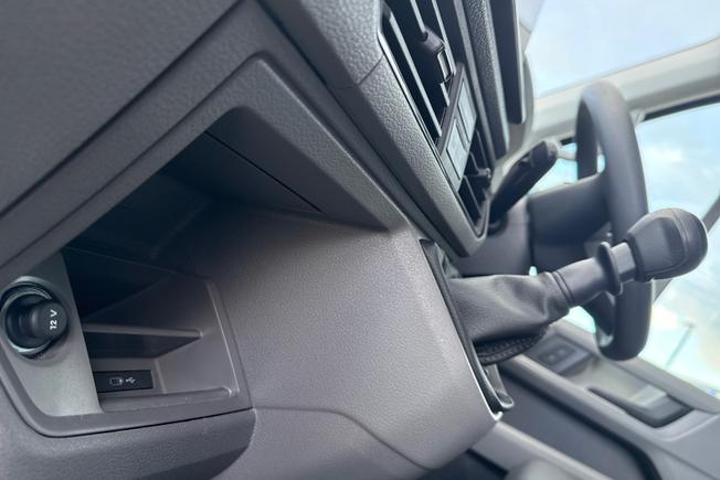 VOLKSWAGEN Crafter Photo 50