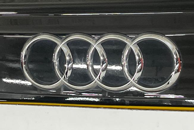 AUDI Q3 Photo 35