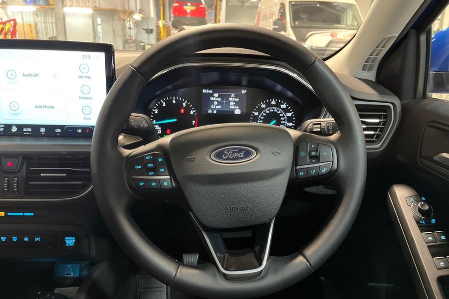 Ford Focus Photo autoimg-e21bacbe76e1395e8b1687726b91daa5767261a8.jpg
