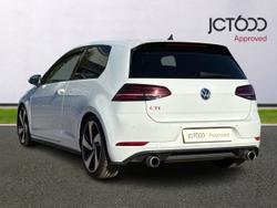 VOLKSWAGEN Golf Photo 3