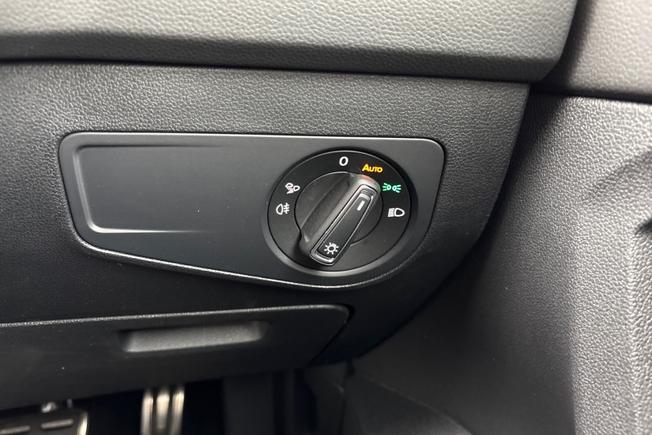 VOLKSWAGEN Tiguan Photo 25