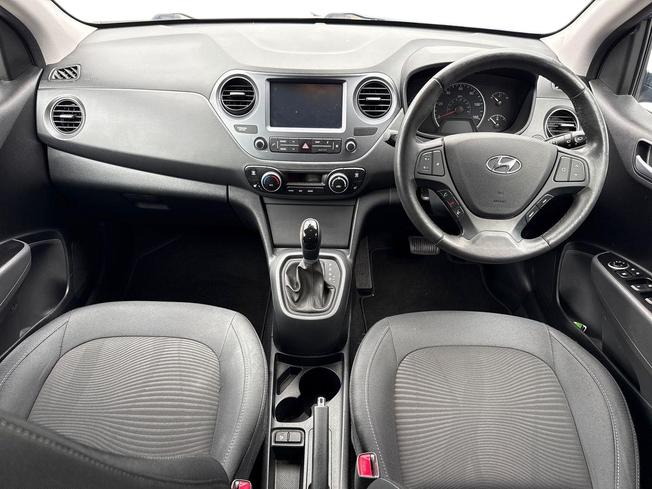 HYUNDAI i10 Photo 10