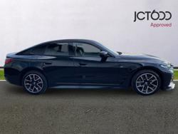 BMW I4 Photo 4