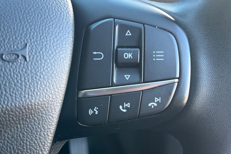Ford Focus Photo autoimg-e2279c12421888d16f3fd29fc737b7bf9e690291.jpg