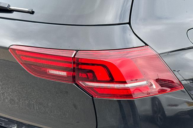 VOLKSWAGEN Golf Photo 18