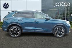 VOLKSWAGEN Tiguan Photo 4