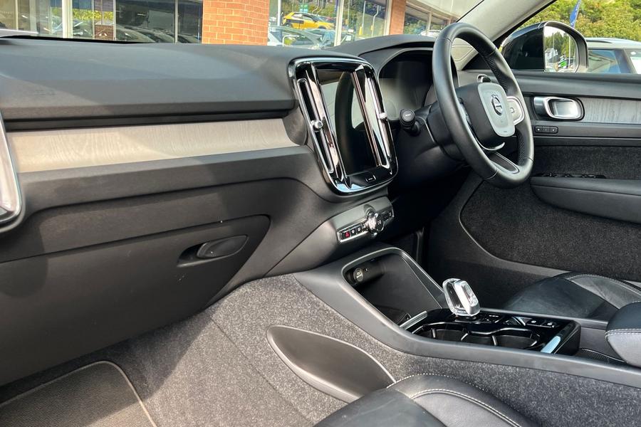 Volvo XC40 Photo autoimg-e2304d7d8c69ea287e23ef0e315a1ab5ffbc0f97.jpg