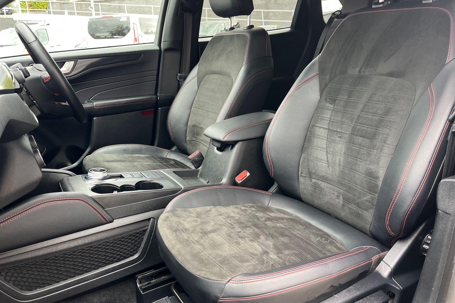 Ford Kuga Photo 18