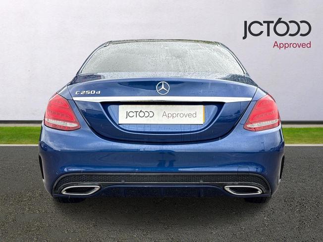 MERCEDES-BENZ C Class Photo 7