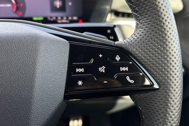 Audi Q3 Photo 17