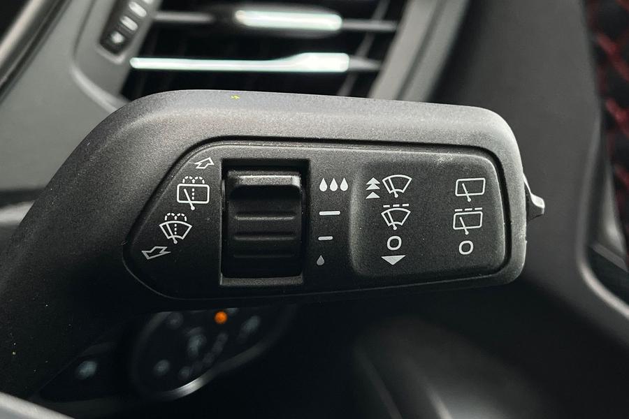 Ford Focus Photo autoimg-e2396026f3fe8f241a29cc8ab8729cbbed88db16.jpg