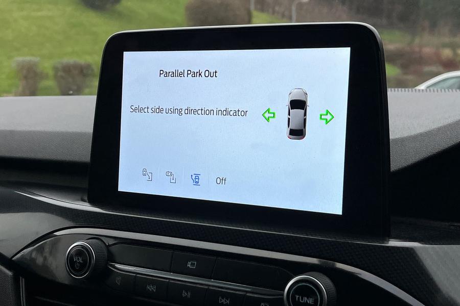 Ford KUGA Photo autoimg-e2397891c20f0be6ae820c0b3f55cd8ce87ed1b4.jpg