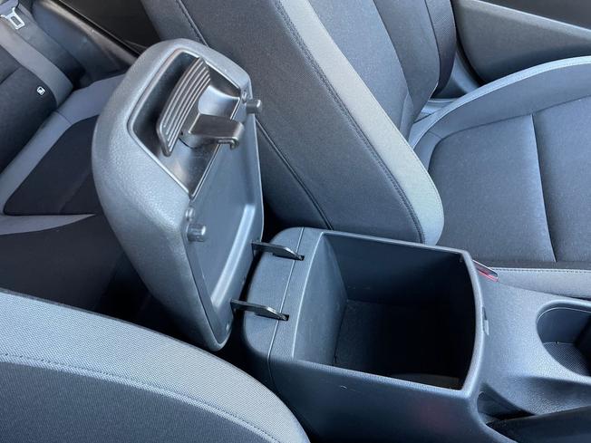HYUNDAI Kona Photo 40