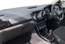 VOLKSWAGEN T-Cross Photo 2