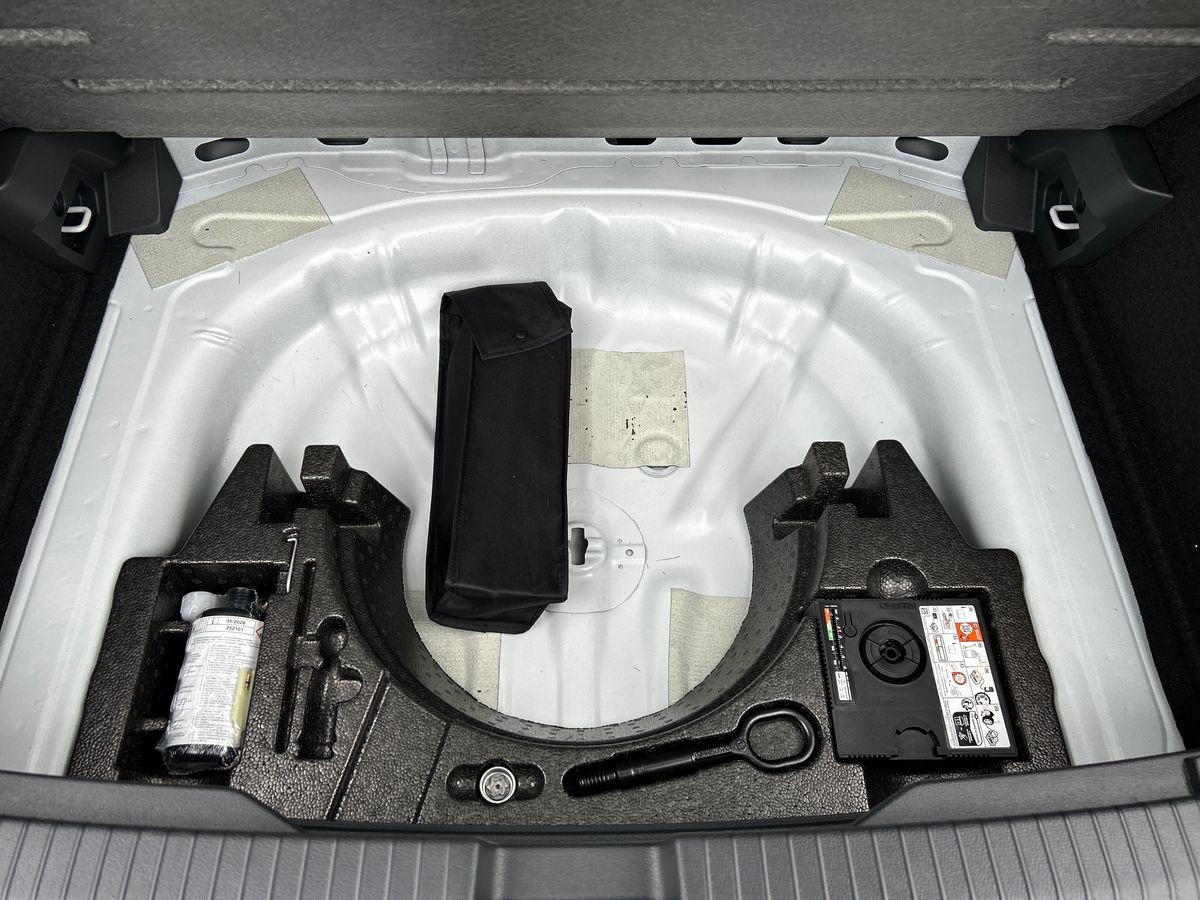 Volkswagen T-Roc Photo autoimg-e245255806576159406a302e9d6d82390e7b5ec9.jpg