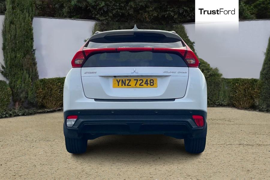 Mitsubishi ECLIPSE CROSS Photo autoimg-e247a190eb1aeed2ff6f06a17828c09253d706c6.jpg