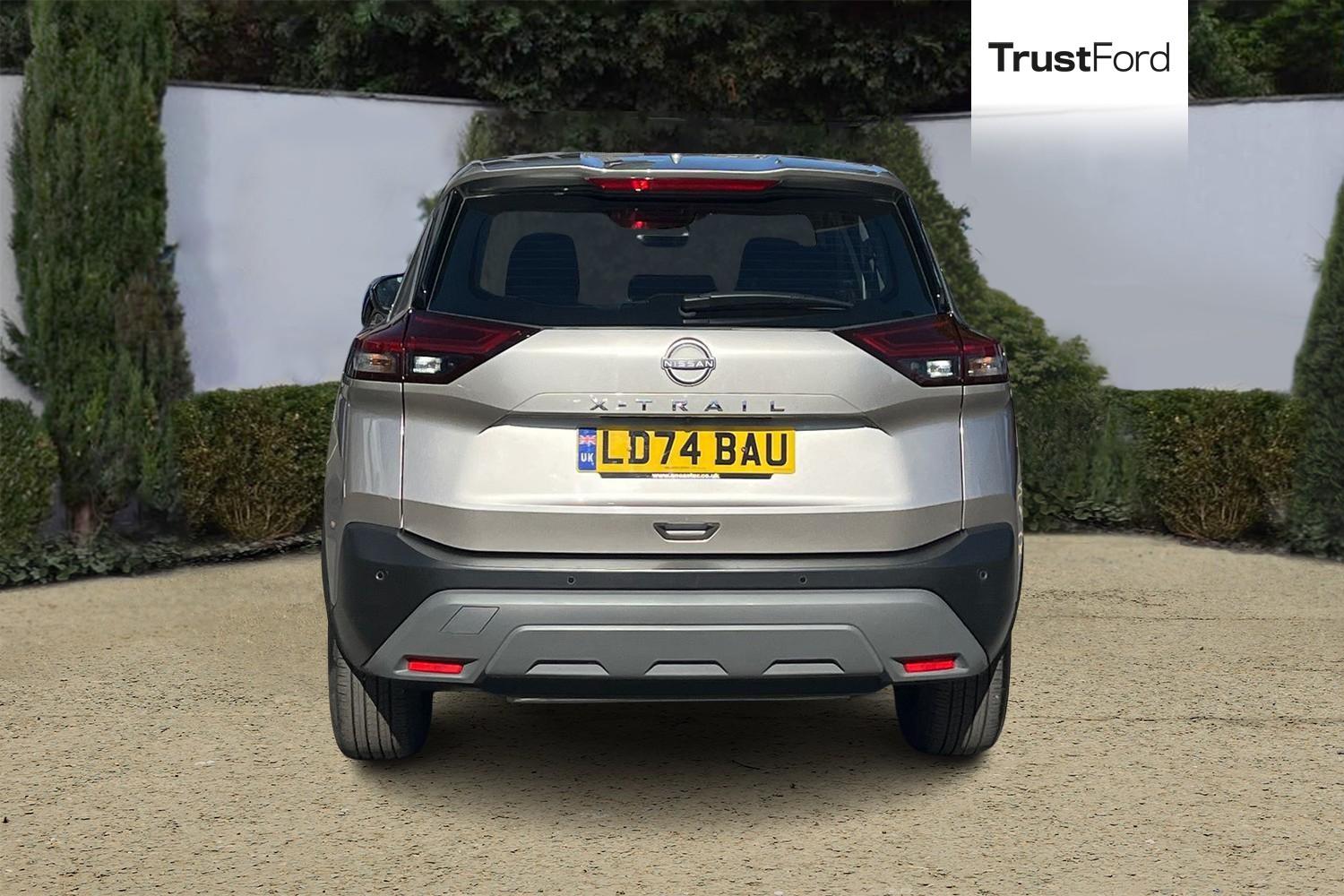 Nissan X-TRAIL Photo 6