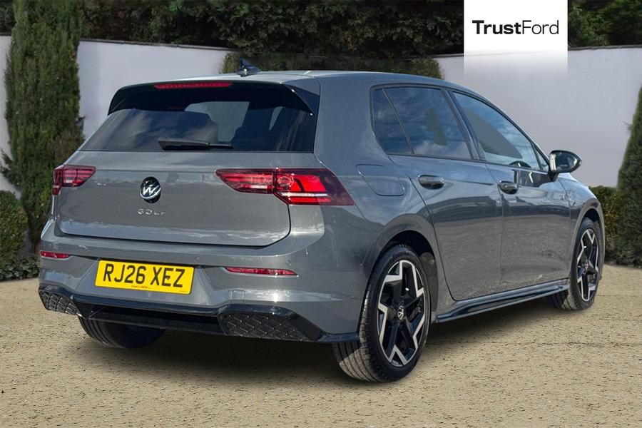 Volkswagen GOLF Photo autoimg-e24d453c3a0af66e0c7fe062fd0d488850529e89.jpg