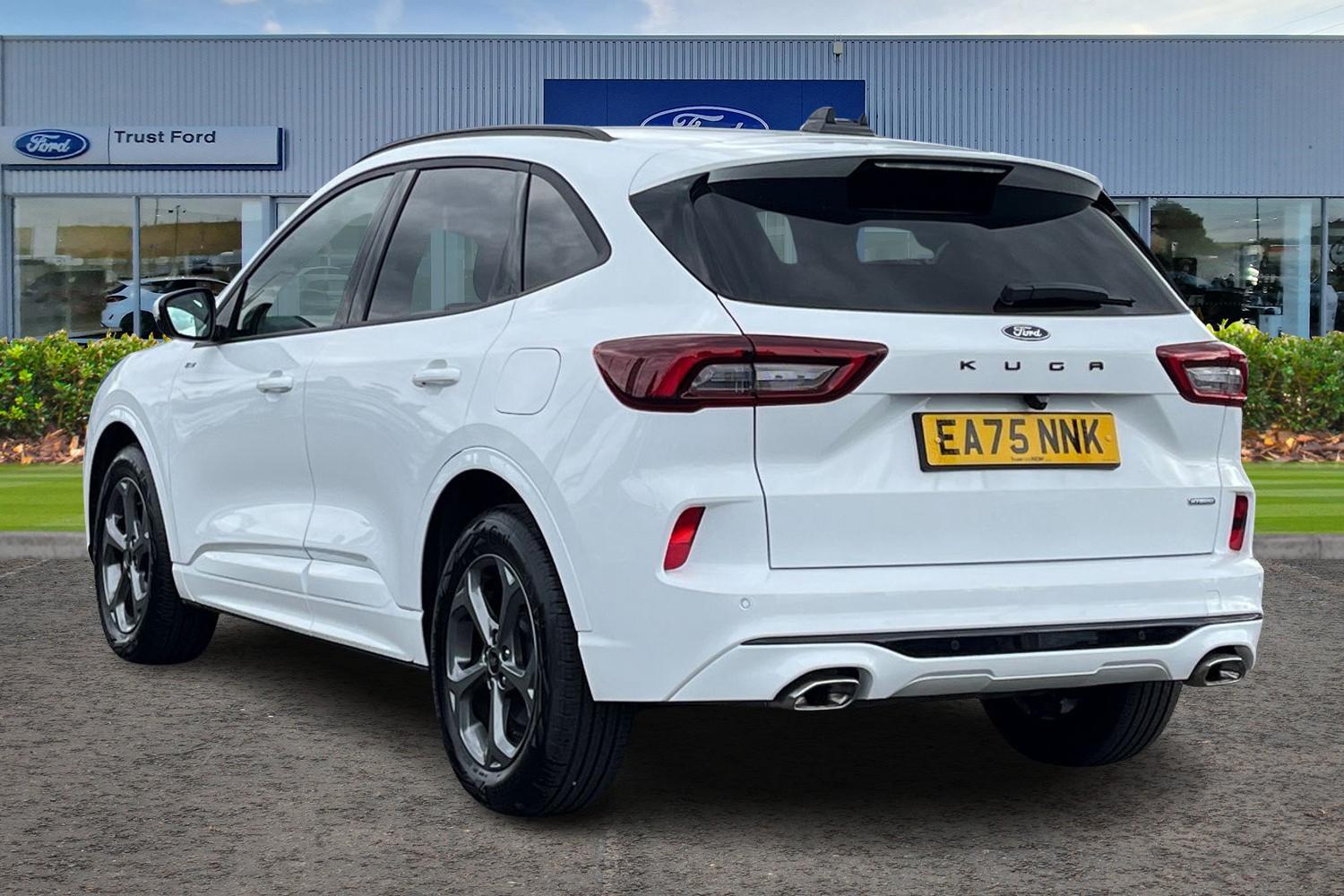 Ford KUGA Photo 1