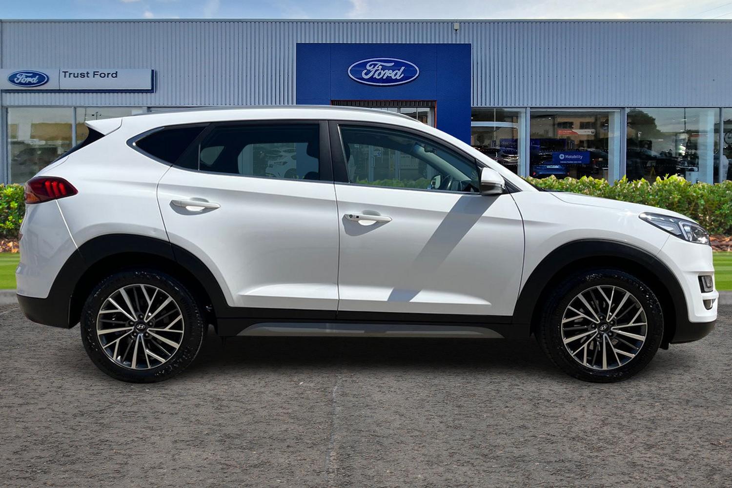 Hyundai TUCSON Photo 2