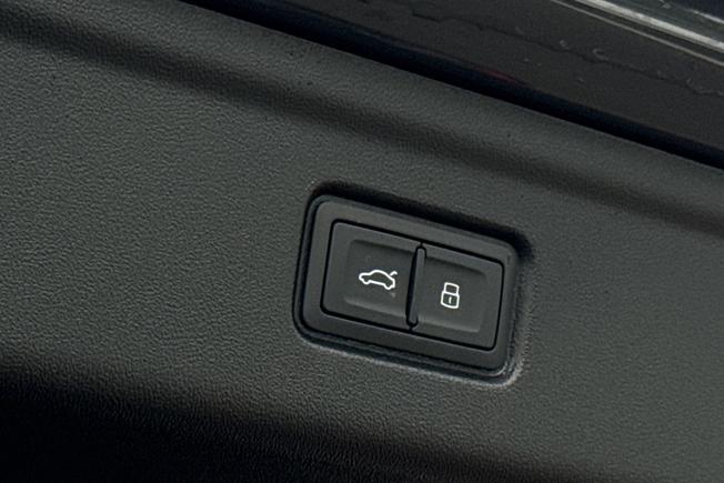 AUDI  A6 Sportback Photo 48