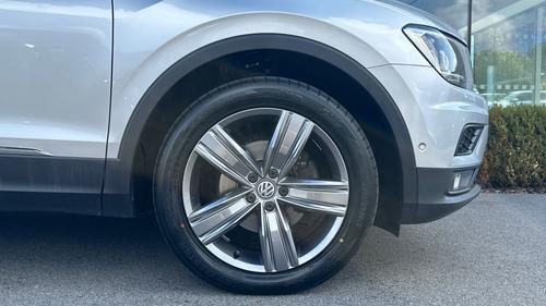Volkswagen Tiguan Photo autoimg-e261fd43cd4cde98c72e5bb2a12a8fbb655bcfd4.jpg