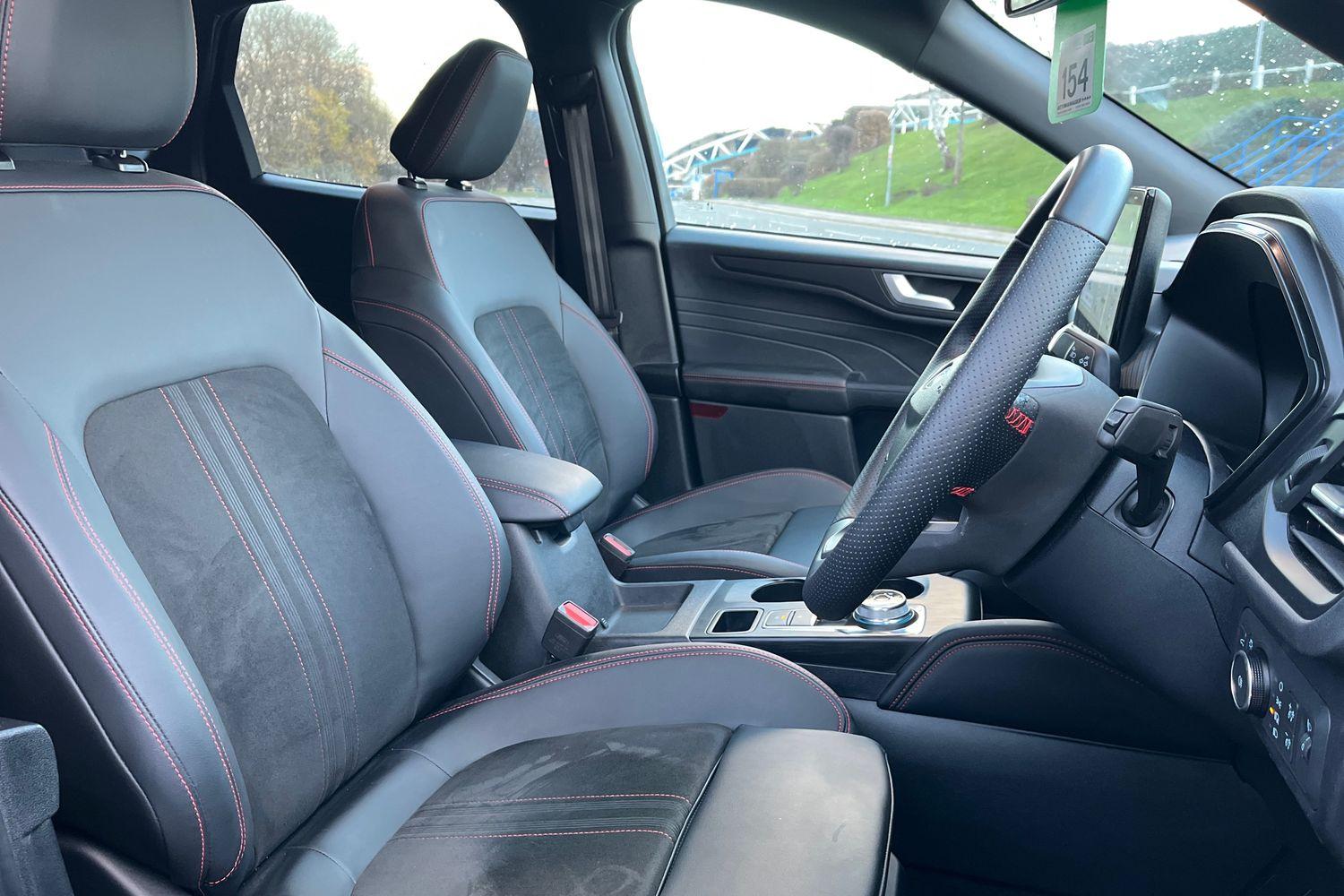 Ford KUGA Photo 16