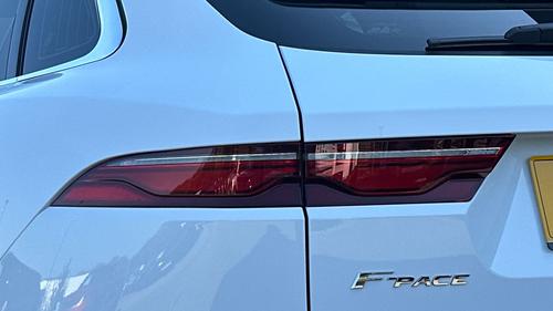 Jaguar F-PACE Photo autoimg-e26ecd45ebfcbe20d057581ad717dbf13695edad.jpg