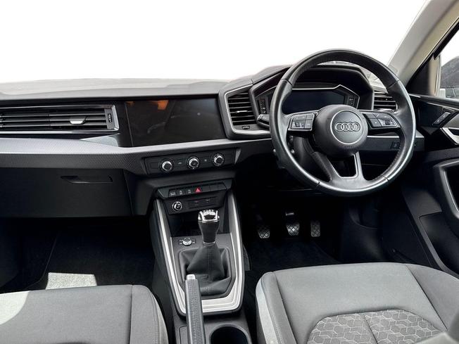 AUDI A1 Photo 11