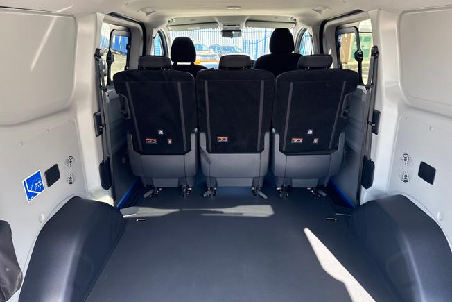 VOLKSWAGEN Transporter Photo 12
