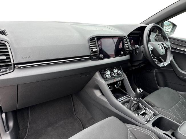 ŠKODA Karoq Photo 2