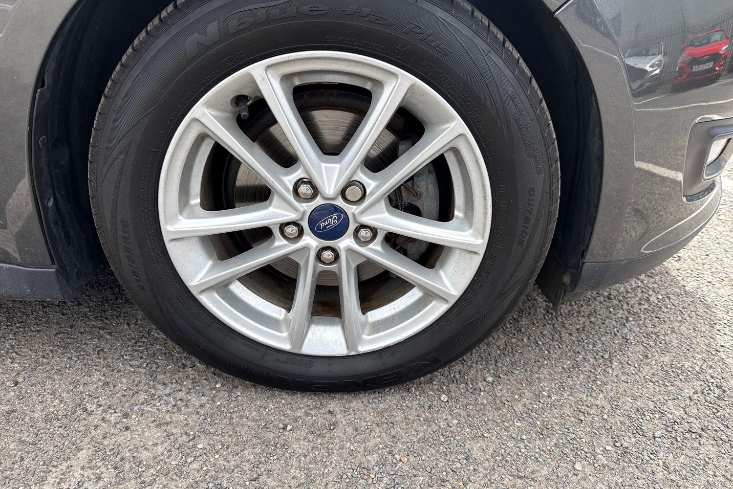 Ford C-Max Photo 26