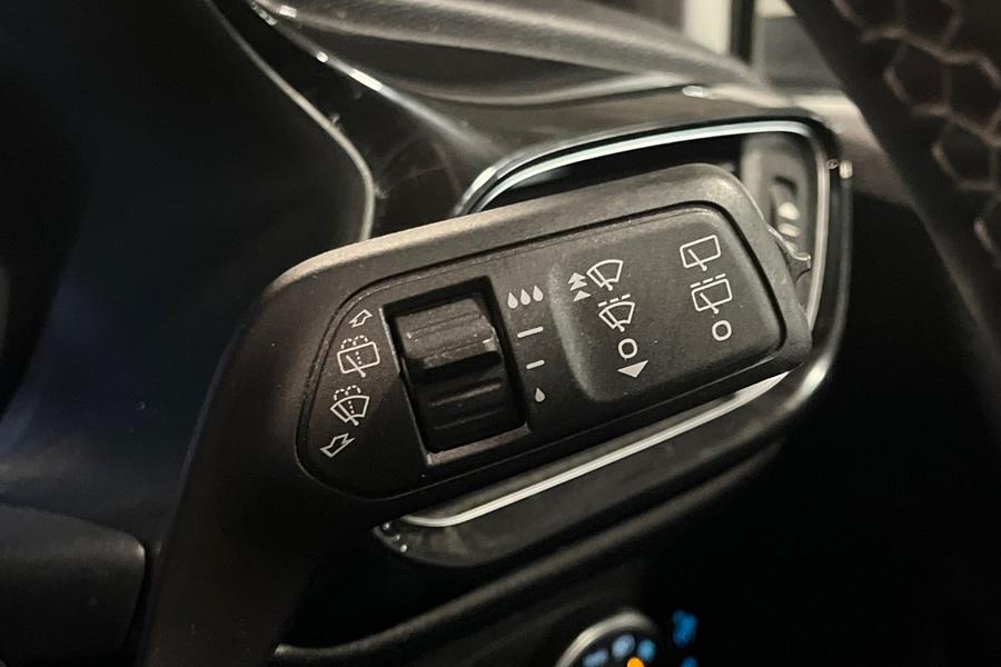 Ford FIESTA Photo autoimg-e2813485d02688603a4237c2c77782c69c23f6ae.jpg