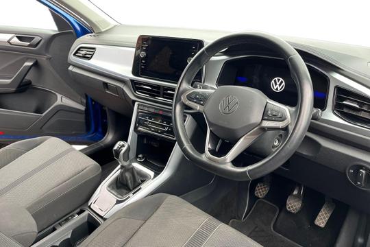 Volkswagen T-roc Photo autoimg-e281fa0892b5b0854a77130293b96c87166dc523.jpg