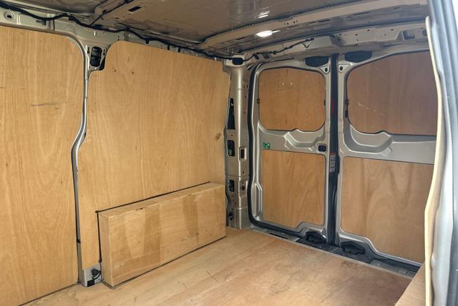 VOLKSWAGEN Transporter Photo 9