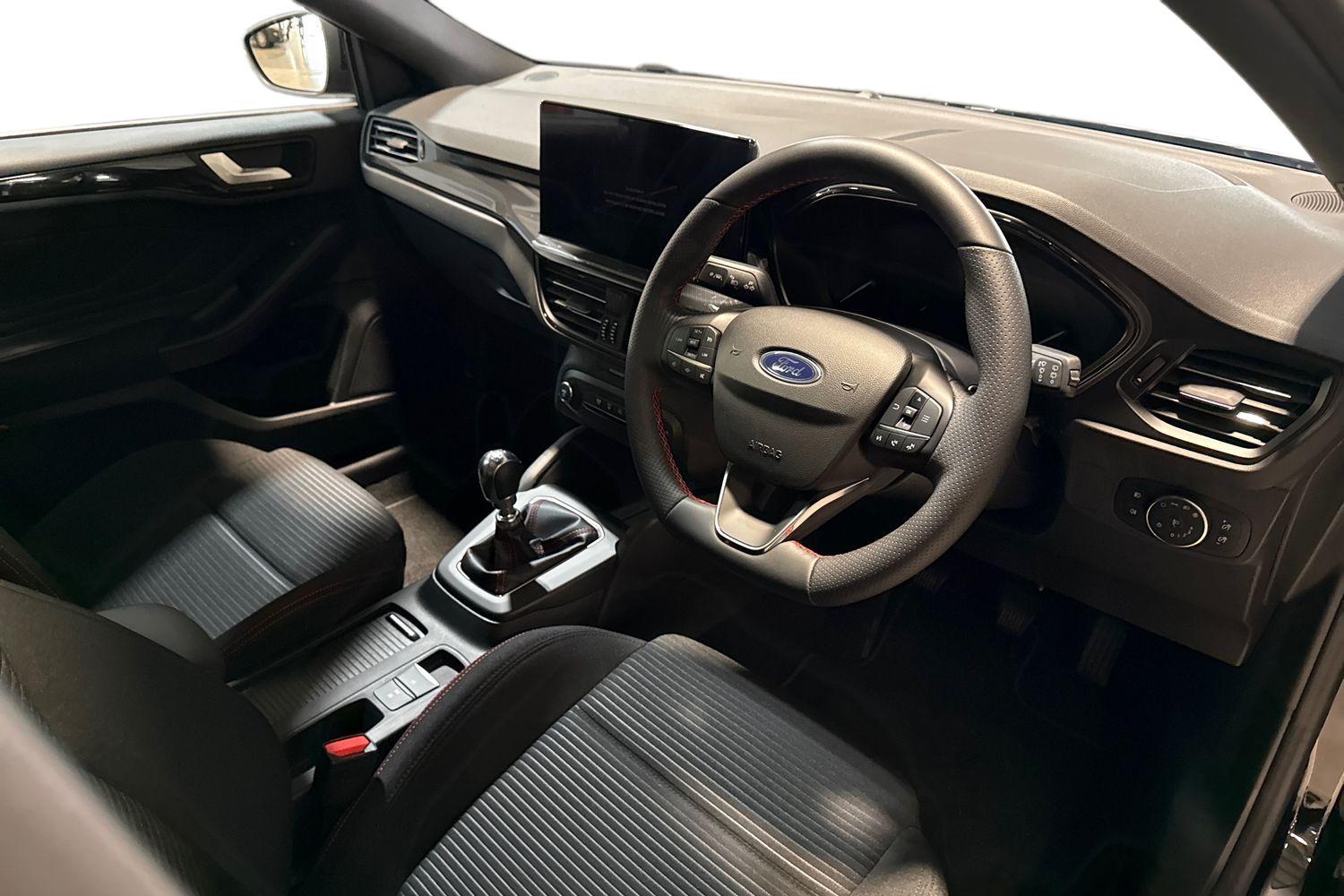 Ford FOCUS Photo 8