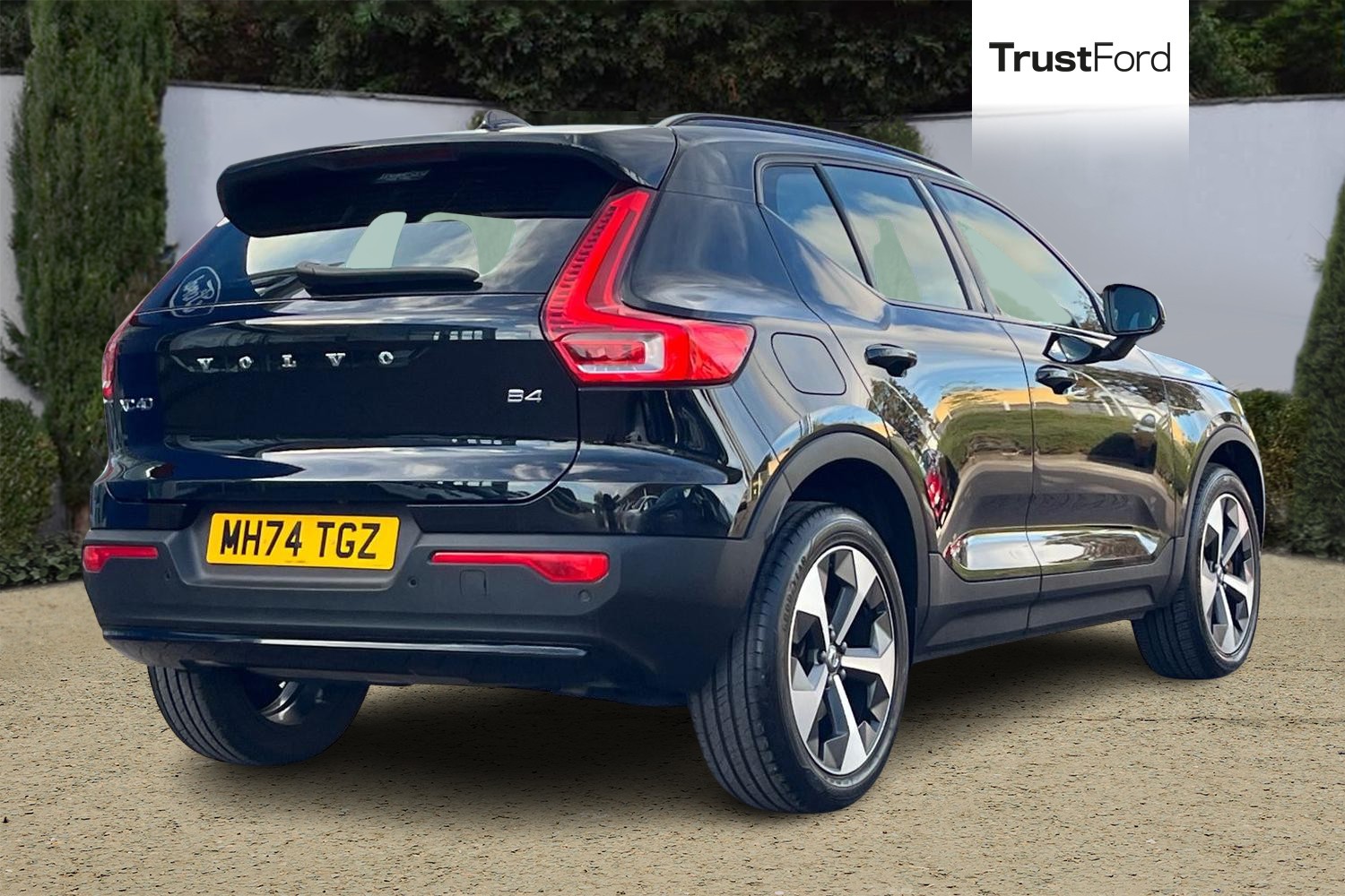 Volvo XC40 Photo 3
