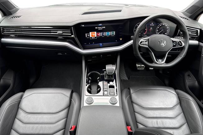 VOLKSWAGEN Touareg Photo 10