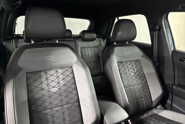 VOLKSWAGEN T-Roc Photo 25