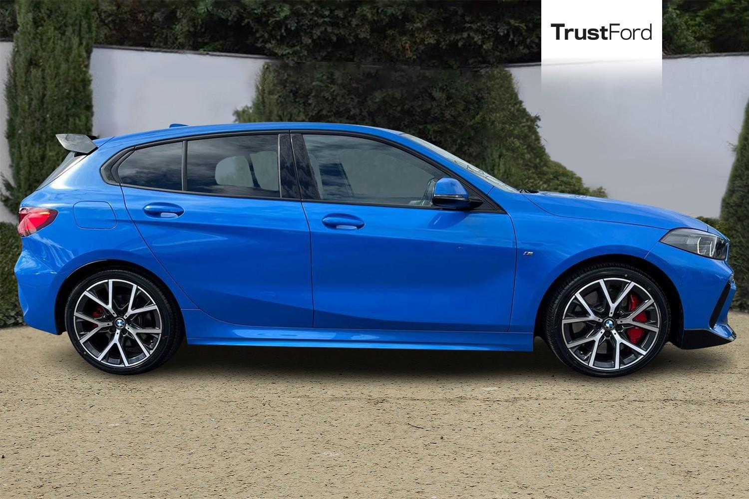 BMW 1 Series Photo 2