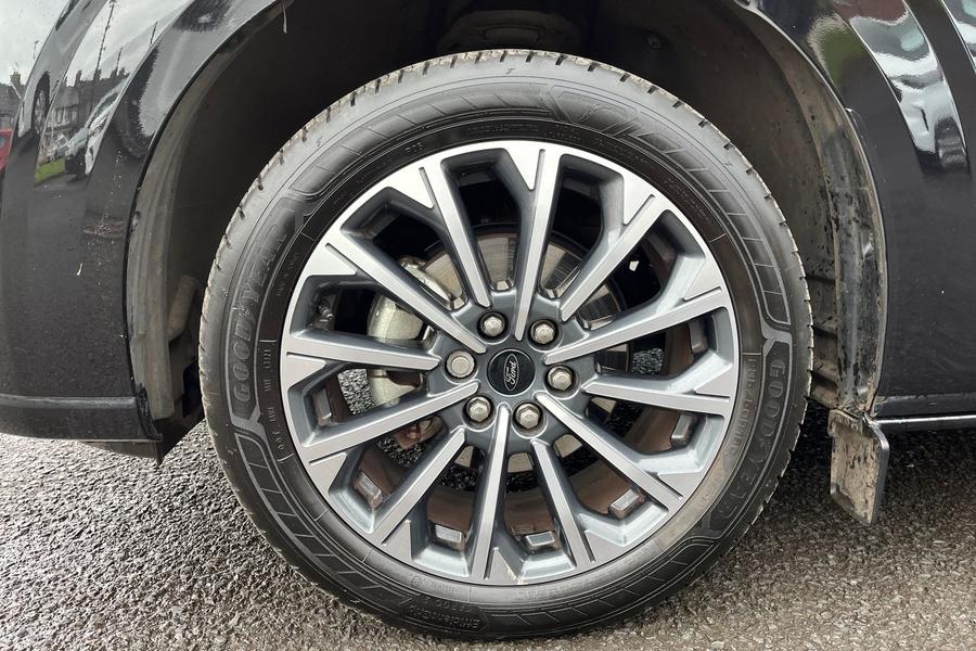 Ford TRANSIT CUSTOM Photo autoimg-e29d34166253bb9ef72dba6bee240f37675b3197.jpg