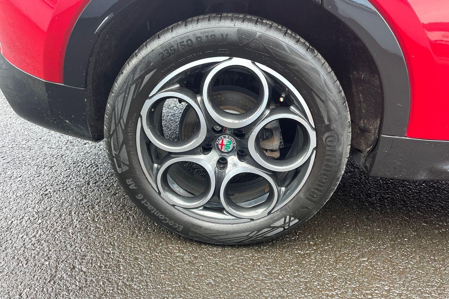 Alfa Romeo TONALE Photo 24