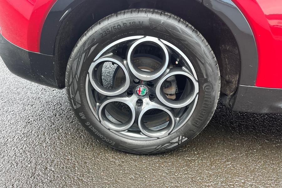 Alfa Romeo TONALE Photo autoimg-e2a1e15870a90257969329cd36e01964d0dad735.jpg