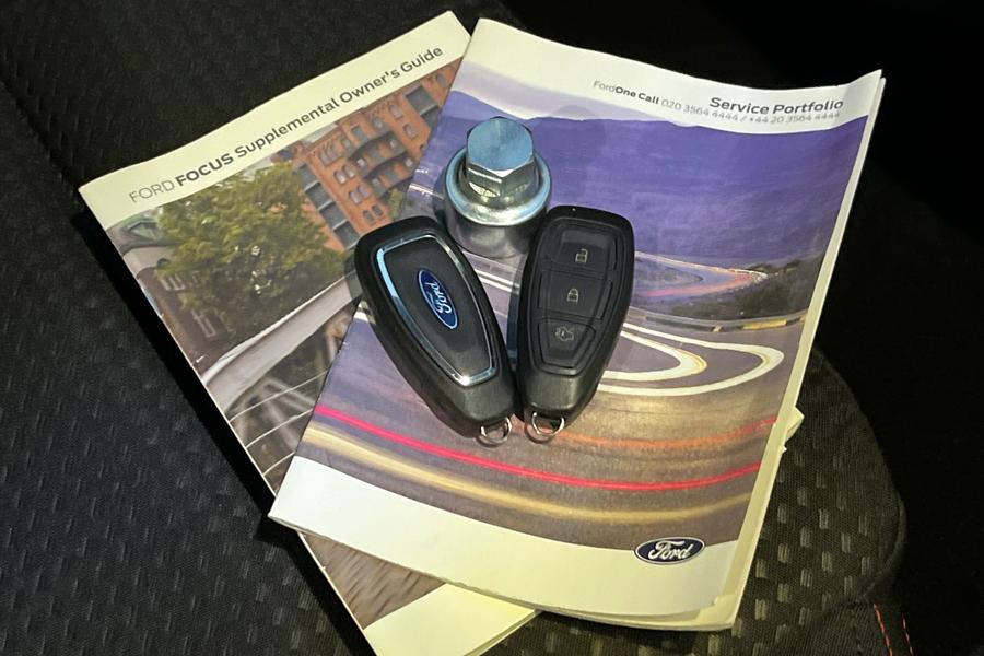 Ford FOCUS Photo autoimg-e2a23f5799641493519b3b47af7accbfd6c4844d.jpg
