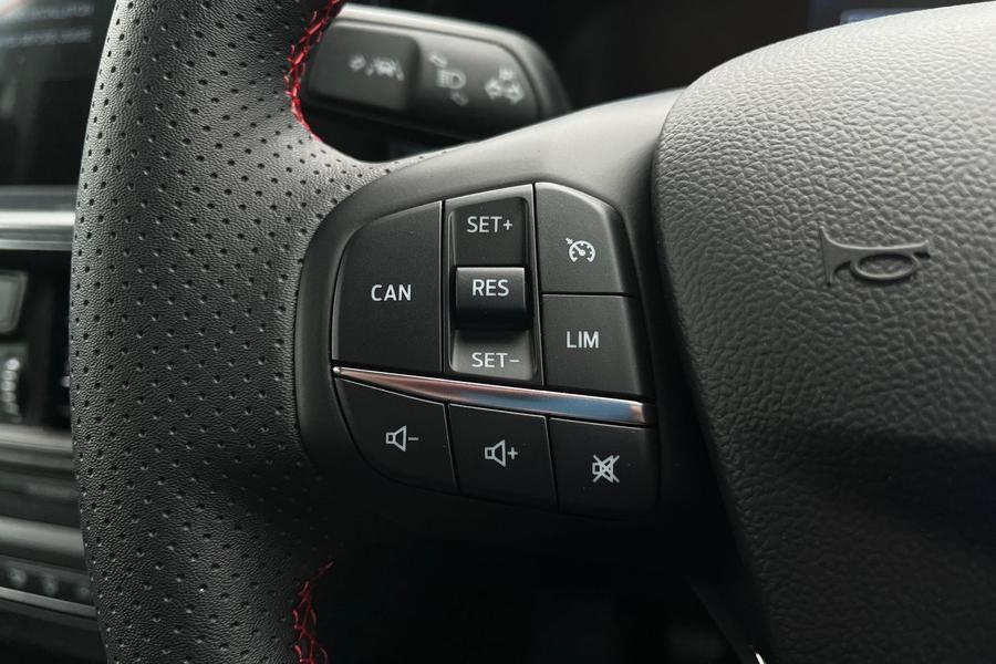 Ford FOCUS Photo autoimg-e2a2ebeee1fde639f164093cc11d7c375a70cc10.jpg