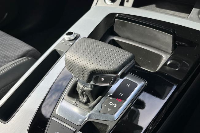 AUDI Q5 Photo 29
