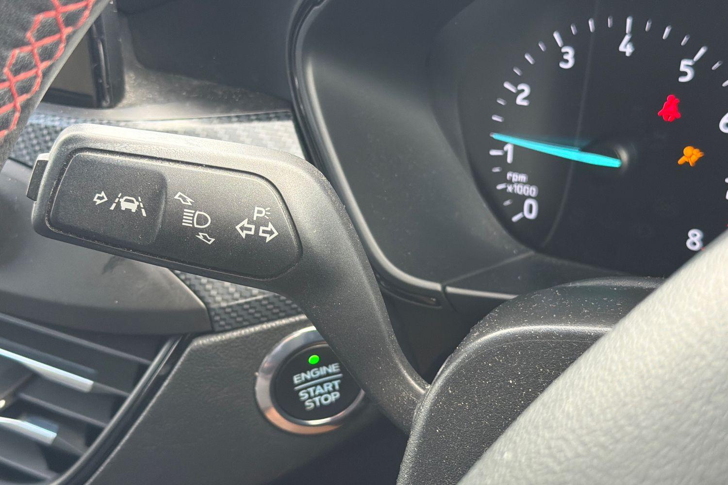Ford FOCUS Photo 13